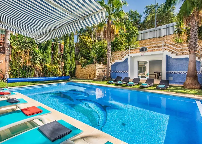 Paris Villa *